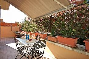 Penthouse Alisa - Penthouse Alisa