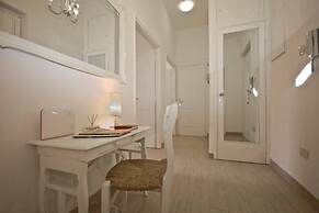 Penthouse Alisa - Penthouse Alisa