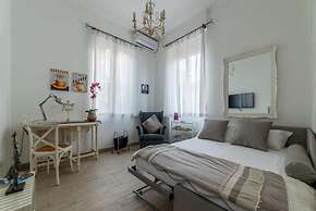 Penthouse Alisa - Penthouse Alisa