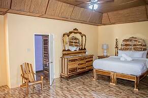 Blue Berry Hills Villa