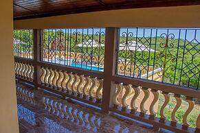 Blue Berry Hills Villa