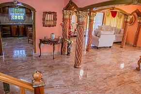 Blue Berry Hills Villa