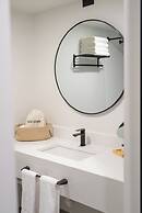 Dayton Vitality Hotel