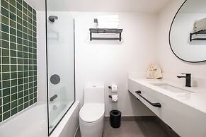 Dayton Vitality Hotel
