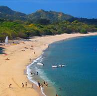 Villas VR Beachwalk Avellanas