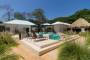 Villas VR Beachwalk Avellanas