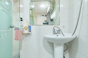 Snowflower Guesthouse