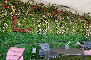 Snowflower Guesthouse