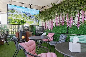 Snowflower Guesthouse