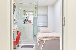 Snowflower Guesthouse