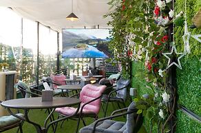 Snowflower Guesthouse