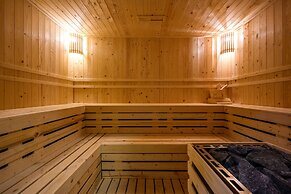 Deluxe apartment at Panora by Lofty