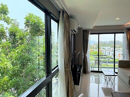 Deluxe apartment at Panora by Lofty