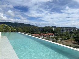 Apartment at Sky Park Condo by Lofty