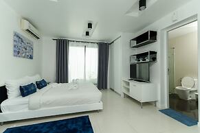 Pool villa at Kamala Regent by Lofty