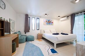 Pool villa at Kamala Regent by Lofty