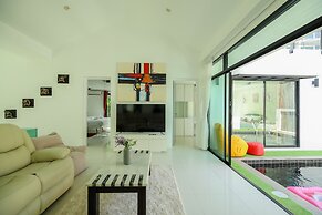 Pool villa at Kamala Regent by Lofty
