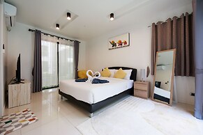 Pool villa at Kamala Regent by Lofty