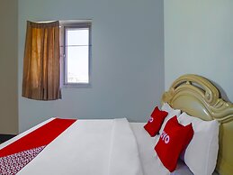 OYO 92235 Guesthouse Rantang