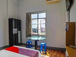 OYO 92235 Guesthouse Rantang