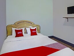 OYO 92235 Guesthouse Rantang