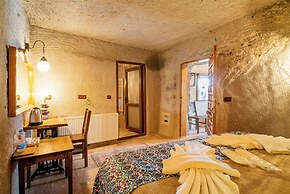 Cappadocia inans Cave & Swimming Pool Hot