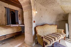 Cappadocia inans Cave & Swimming Pool Hot
