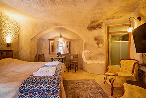 Cappadocia inans Cave & Swimming Pool Hot