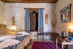 Cappadocia inans Cave & Swimming Pool Hot