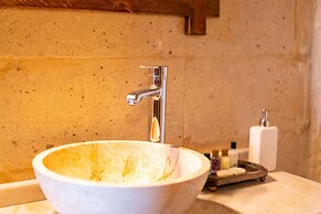 Cappadocia inans Cave & Swimming Pool Hot