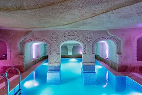 Cappadocia inans Cave & Swimming Pool Hot