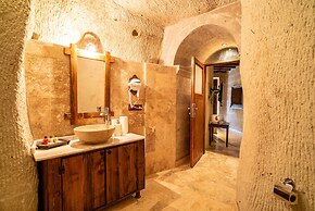 Cappadocia inans Cave & Swimming Pool Hot