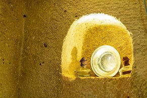 Cappadocia inans Cave & Swimming Pool Hot