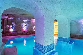 Cappadocia inans Cave & Swimming Pool Hot