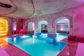 Cappadocia inans Cave & Swimming Pool Hot