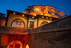 Cappadocia inans Cave & Swimming Pool Hot