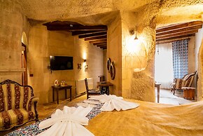 Cappadocia inans Cave & Swimming Pool Hot