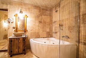 Cappadocia inans Cave & Swimming Pool Hot