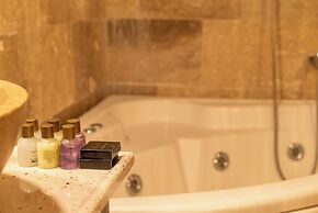 Cappadocia inans Cave & Swimming Pool Hot