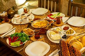 Cappadocia inans Cave & Swimming Pool Hot