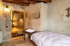 Cappadocia inans Cave & Swimming Pool Hot