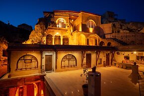 Cappadocia inans Cave & Swimming Pool Hot