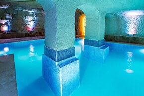 Cappadocia inans Cave & Swimming Pool Hot