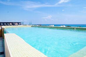 Modern Pool View New Condo Gym Jacuzzi