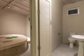 Villa Puri Soka - Apartment 1 Upstair