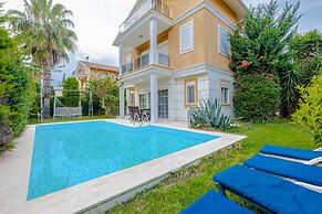 Luxury Private Villa With Pool and Garden in Serik