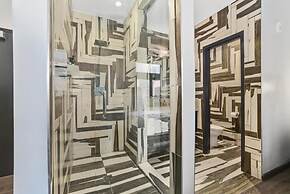 Intimate En Suite Studio