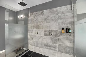 Intimate En Suite Studio