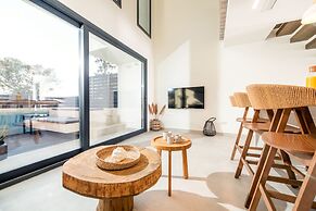 Serene seafront villas