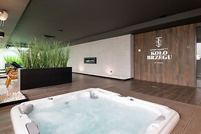 Studio Koło Brzegu by Renters